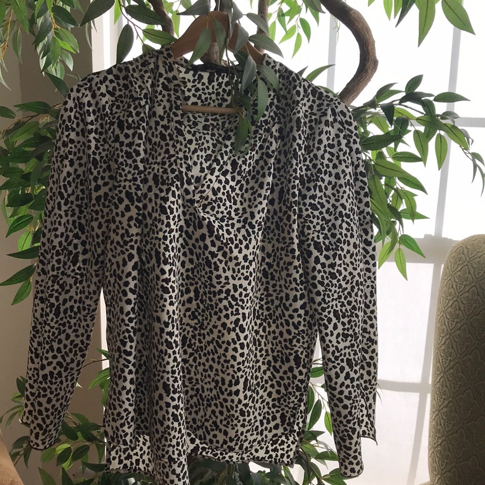 Gently use blouse from Zara - Picture 1 of 1